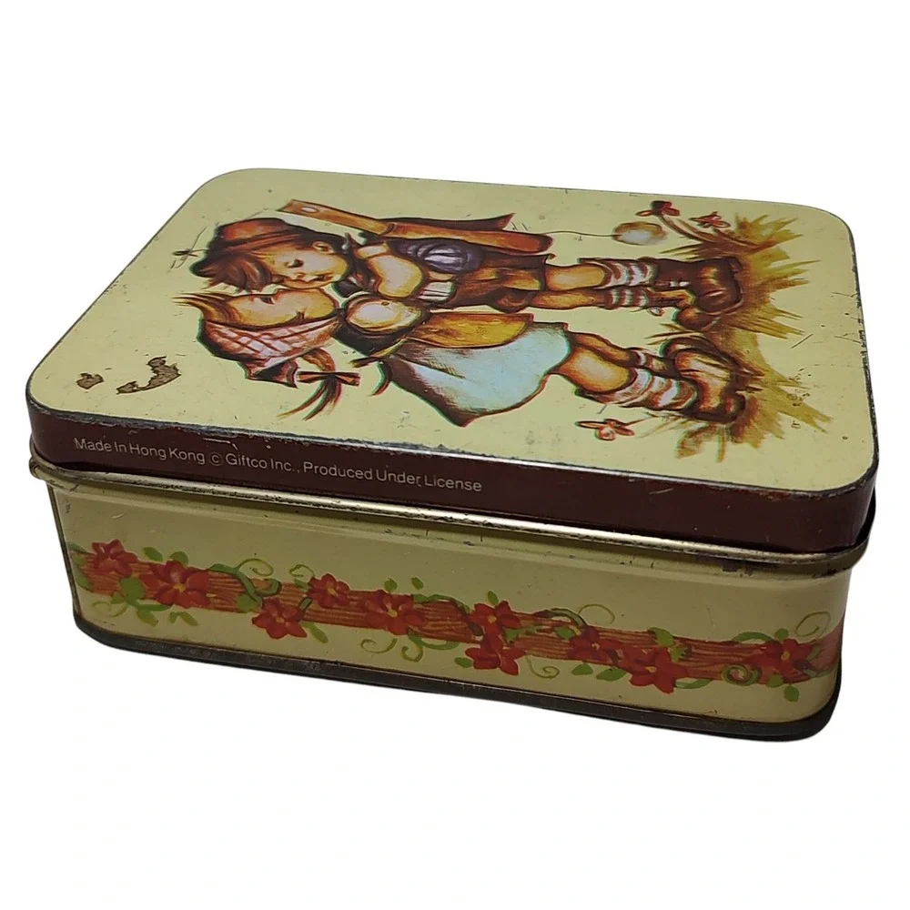 Giftco Hummel Girl Kissing Boy Tin with‎ Lid Decorative Vintage Five Inches